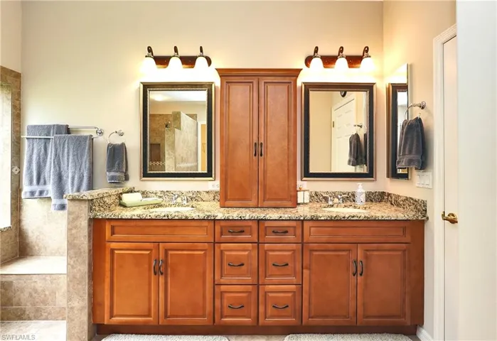 9227 Independence Way, Fort Myers, Florida 33913