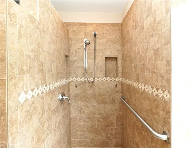 9227 Independence Way, Fort Myers, Florida 33913
