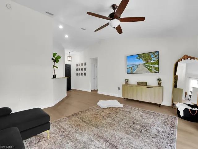 Split Bedroom Floor Plan