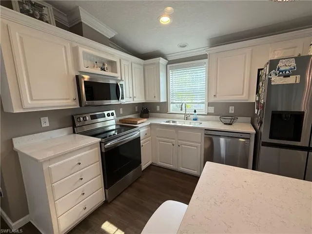 1626 Diamond Lake Cir, Naples, Florida 34114