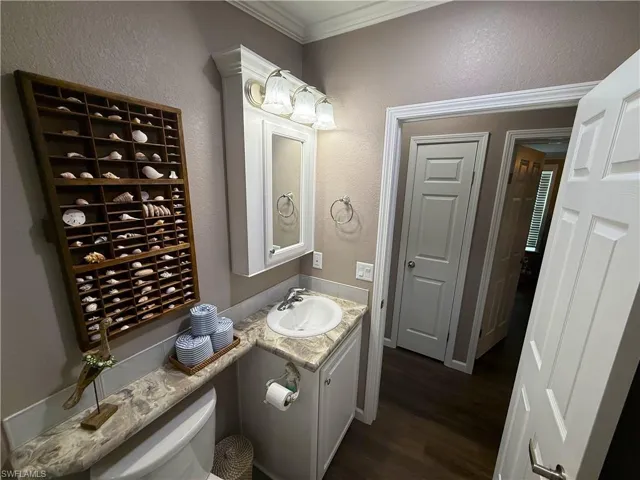 1626 Diamond Lake Cir, Naples, Florida 34114