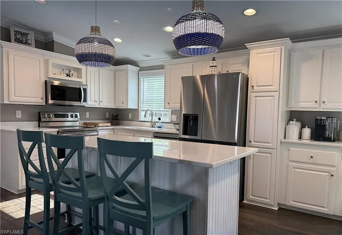 1626 Diamond Lake Cir, Naples, Florida 34114