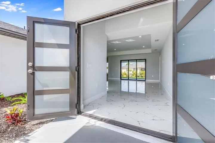3108 Ne 1st Ave, Cape Coral Fl 33909