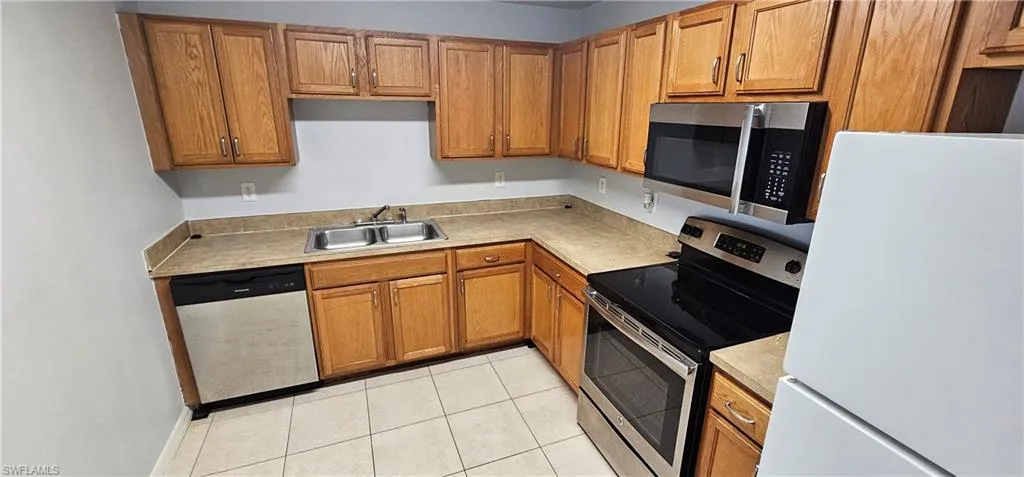 3003 Gilbert Ave S, Lehigh Acres, Florida 33973