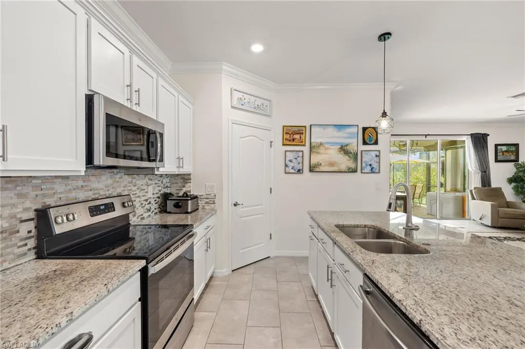 3657 Crimson LN, Fort Myers, FL 33916,225033635