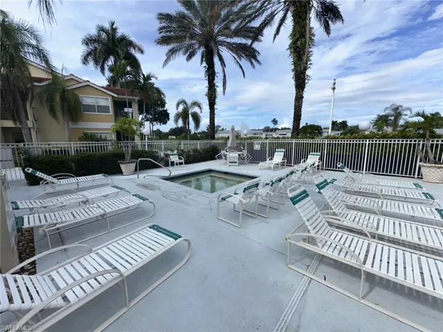 Spa & Sun Deck