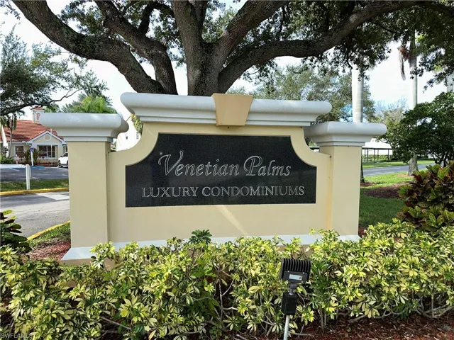 Welcome to Venetian Palms!