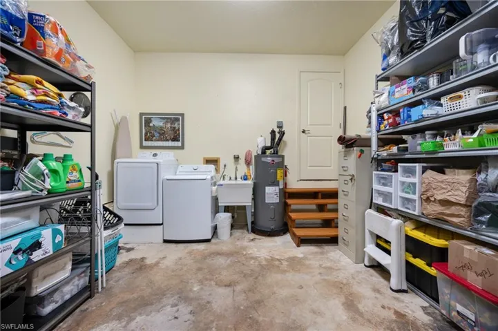 1493 New Point Comfort Rd, Englewood, Florida 34223