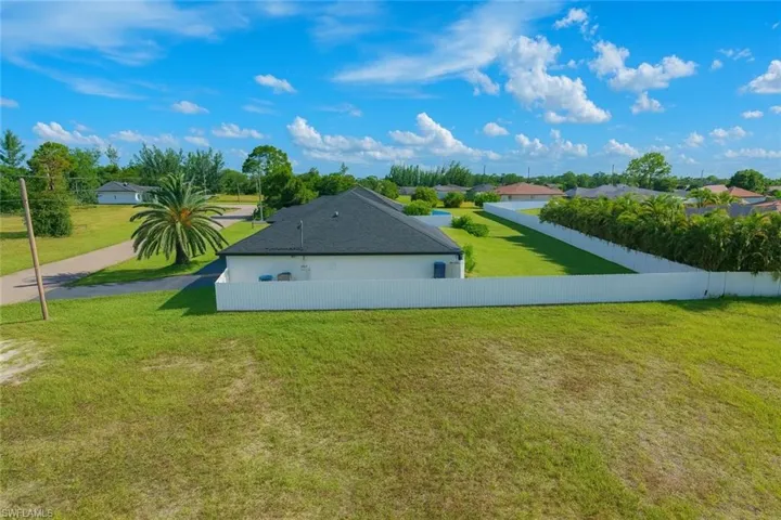 4000 9th Ave, Cape Coral, Florida 33909