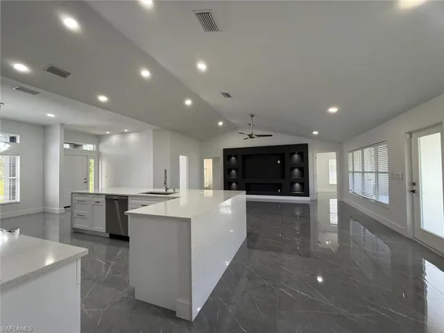 4000 9th Ave, Cape Coral, Florida 33909