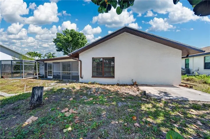 1513 Sw 52nd Ln, Cape Coral, Florida 33914