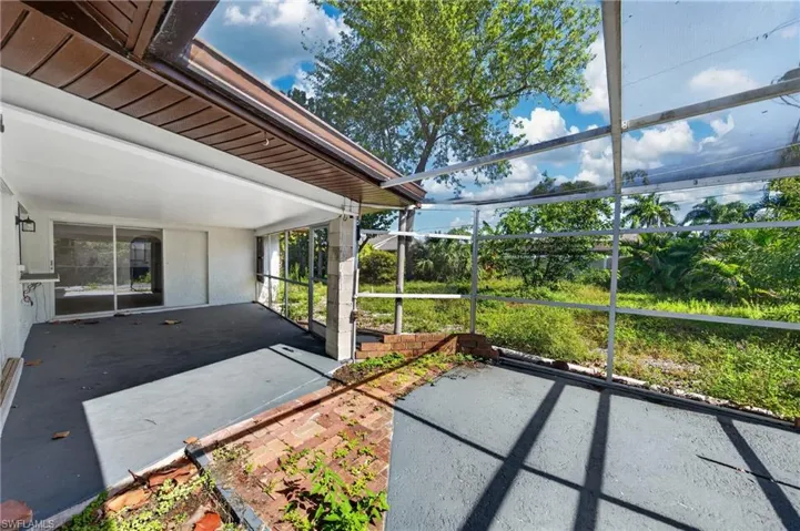 1513 Sw 52nd Ln, Cape Coral, Florida 33914
