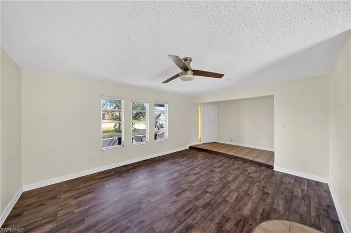 1513 Sw 52nd Ln, Cape Coral, Florida 33914