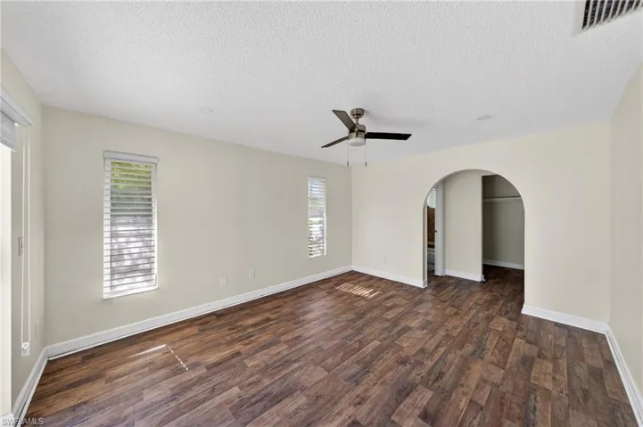 1513 Sw 52nd Ln, Cape Coral, Florida 33914
