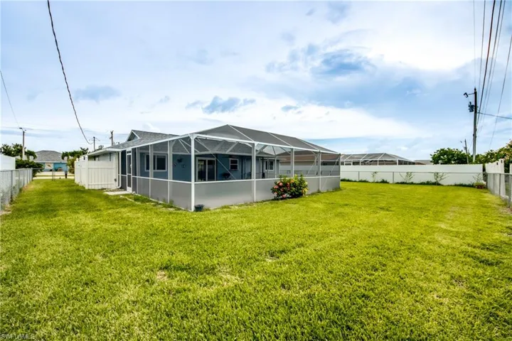 1324 Gleason Pkwy, Cape Coral, Florida 33914