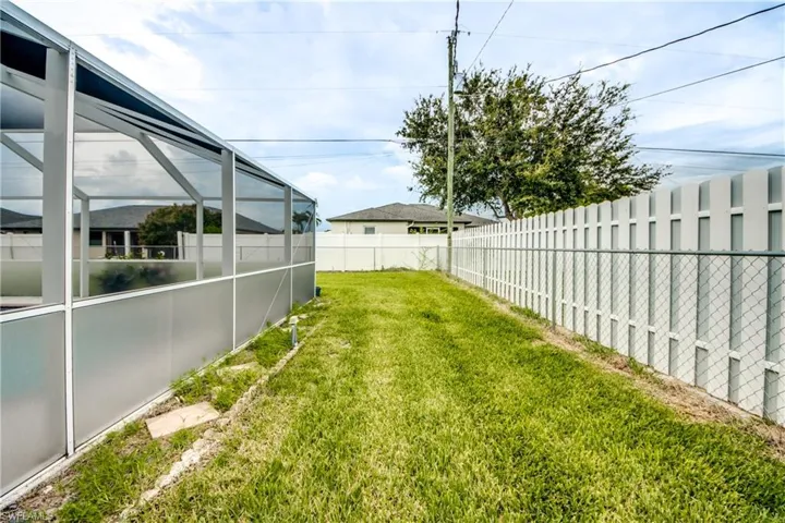 1324 Gleason Pkwy, Cape Coral, Florida 33914