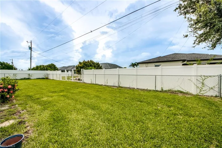 1324 Gleason Pkwy, Cape Coral, Florida 33914