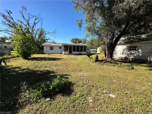 1140  Orange  AVE, North Fort Myers, FL 33903