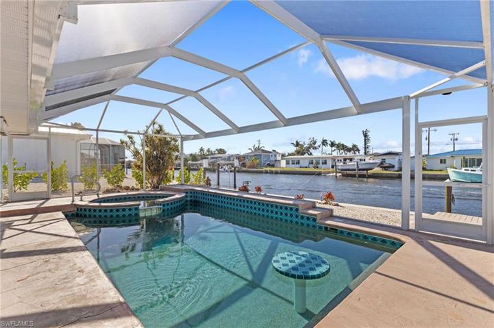Custom, Coordinated Table IN the Pool!