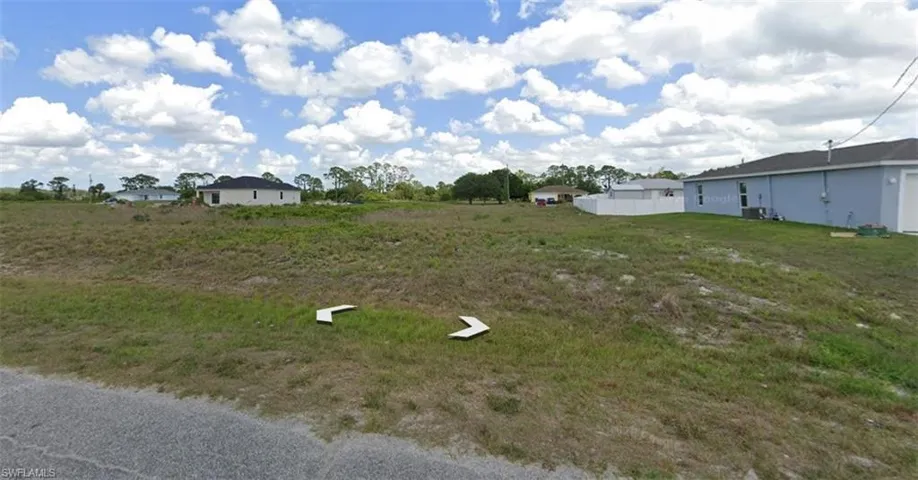 9046 Green Cir, Labelle, Florida 33935