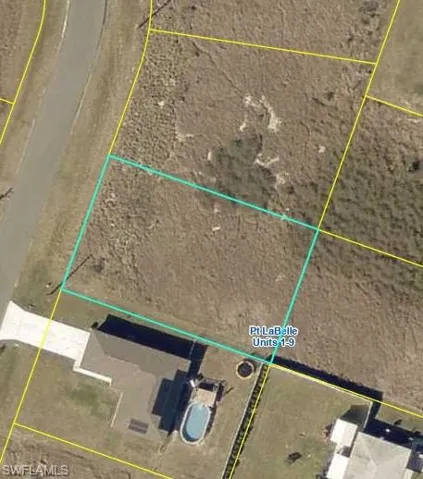 9046 Green Cir, Labelle, Florida 33935