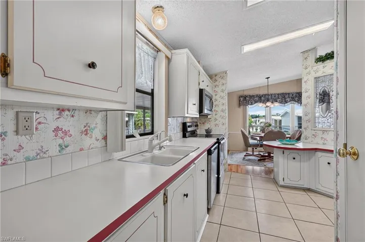 319 Shrub Ln S, North Fort Myers, Florida 33917
