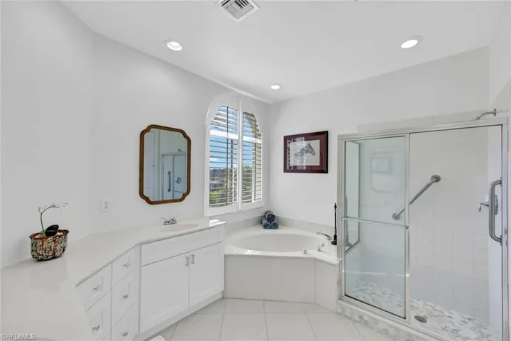 1540  Clermont  DR, Naples, FL 34109