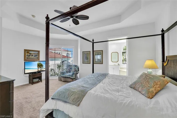 1540  Clermont  DR, Naples, FL 34109