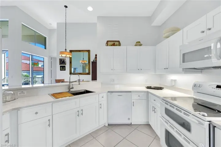1540  Clermont  DR, Naples, FL 34109