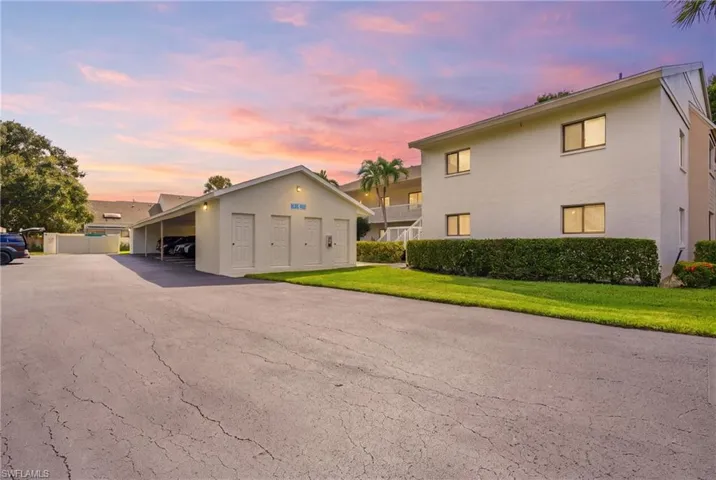 910 Vanderbilt Beach Rd 416, Naples, Florida 34108