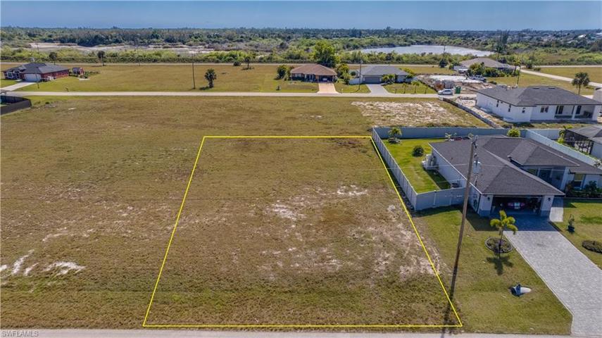 Build your Dream Home Here! 3914 NW 38th Ter. Cape Coral, FL 33993
