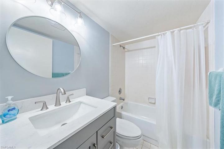 2103 Tama CIR # 101, NAPLES FL 34112