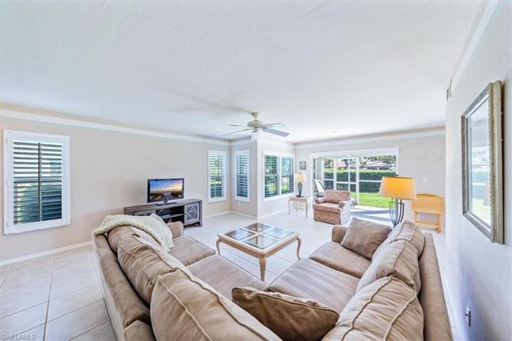 2103 Tama CIR # 101, NAPLES FL 34112