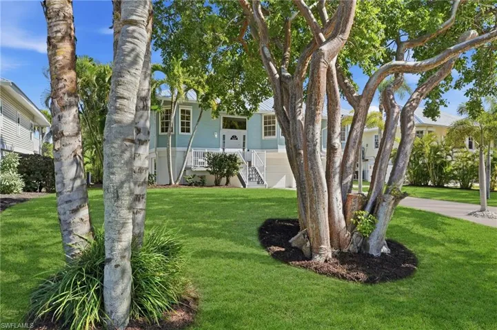 Beautifully Landscaped Yard
