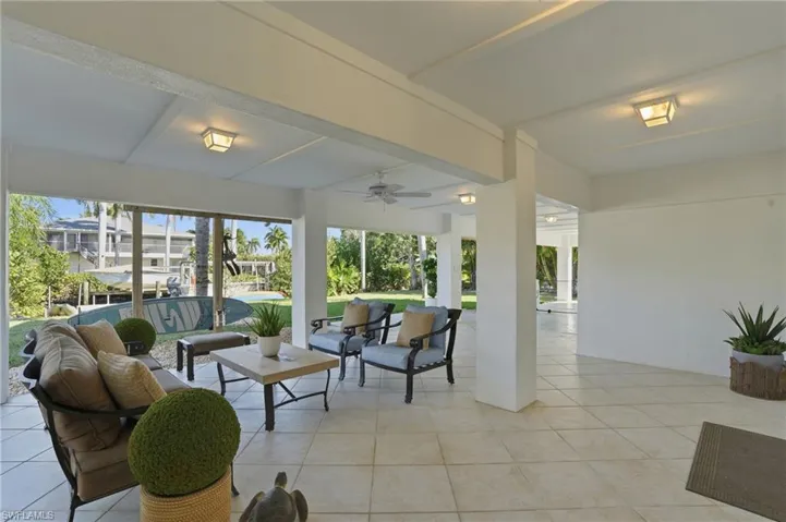 Covered Lanai Seating Area