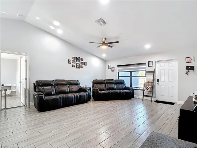 3045 E Briarwood  CIR, Labelle, FL 33935