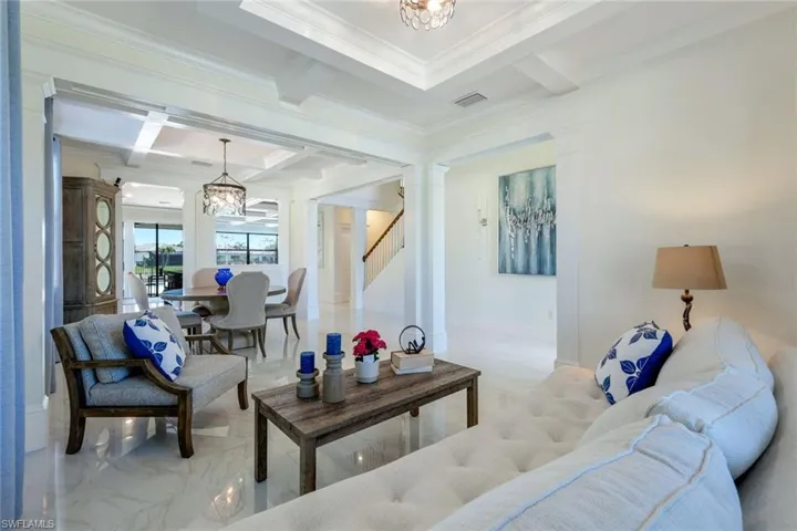 9250 Shadow Oak Ln, Naples, Florida 34120