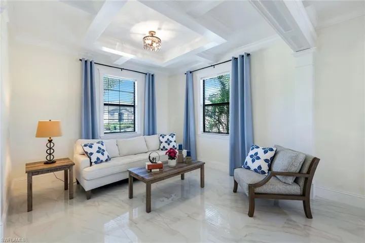 9250 Shadow Oak Ln, Naples, Florida 34120