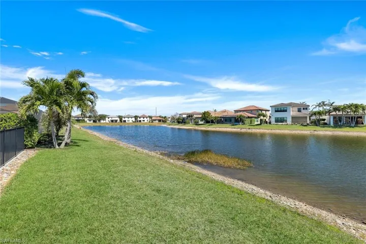 9250 Shadow Oak Ln, Naples, Florida 34120