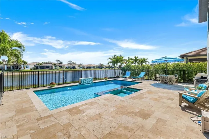 9250 Shadow Oak Ln, Naples, Florida 34120