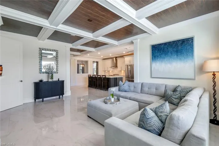 9250 Shadow Oak Ln, Naples, Florida 34120