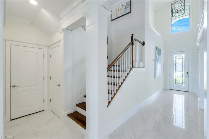 9250 Shadow Oak Ln, Naples, Florida 34120
