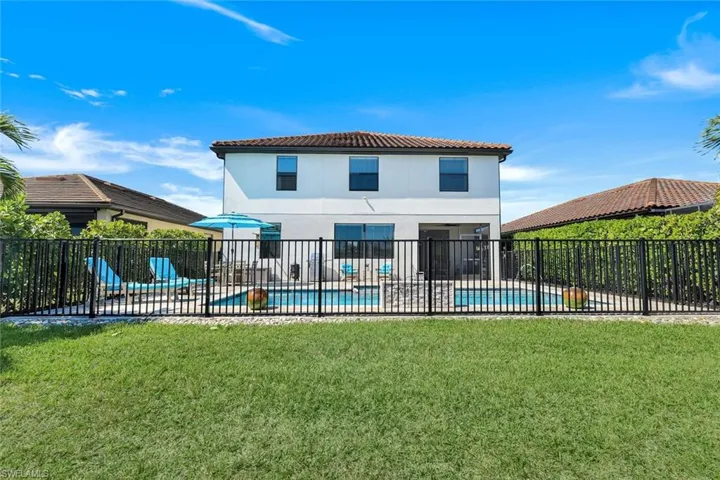 9250 Shadow Oak Ln, Naples, Florida 34120