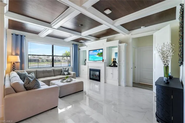 9250 Shadow Oak Ln, Naples, Florida 34120