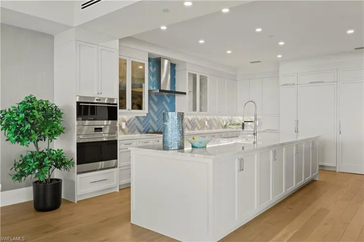 Plenty of room for several chefs.