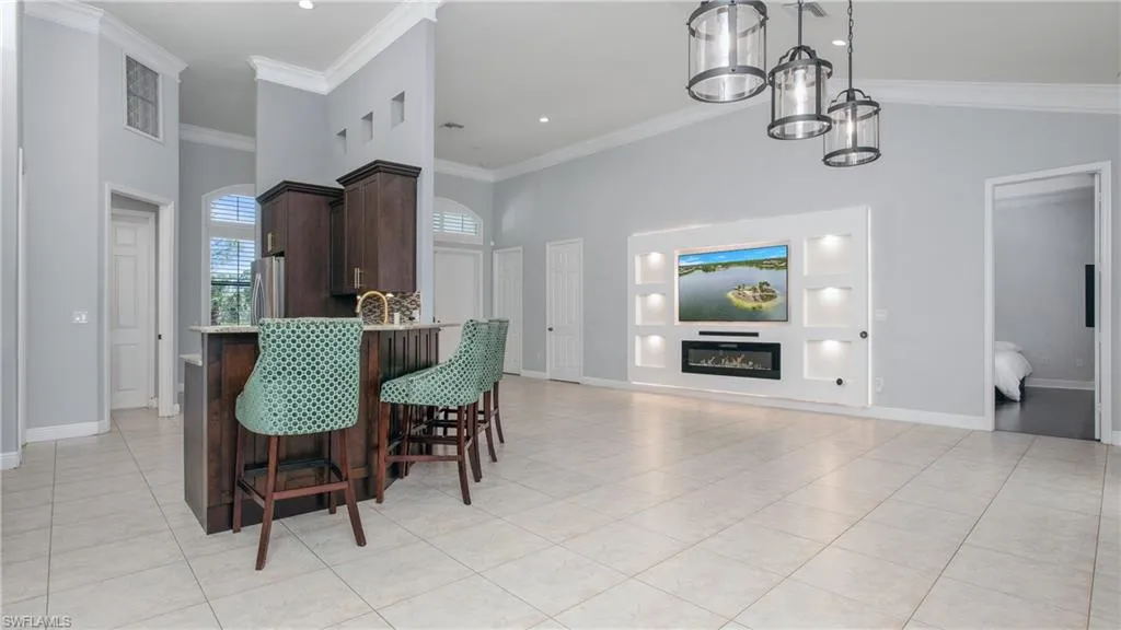 6341 Green BLVD, Naples, FL 34116,225040457