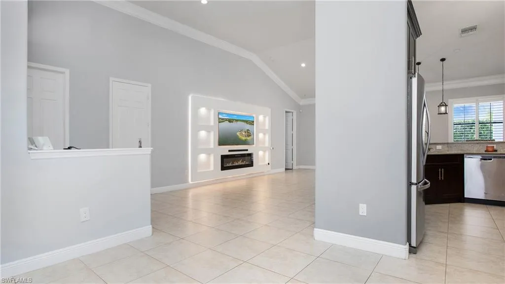6341 Green BLVD, Naples, FL 34116,225040457
