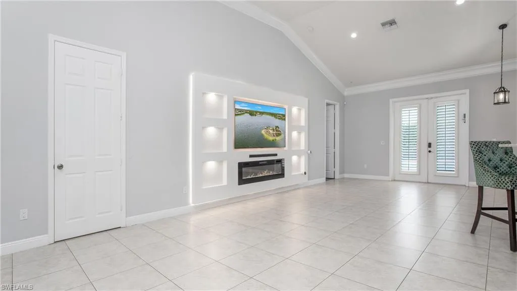 6341 Green BLVD, Naples, FL 34116,225040457
