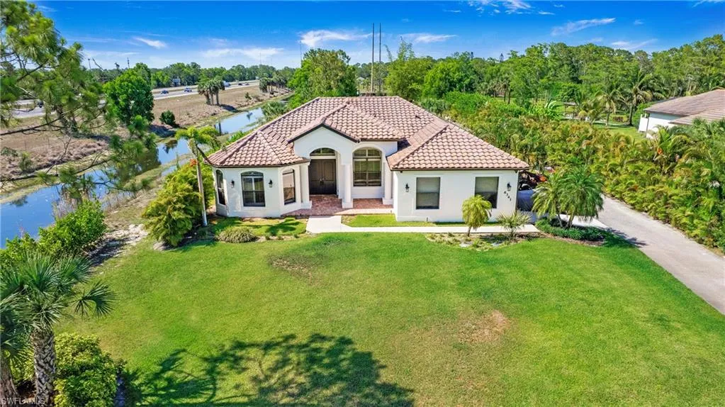 6341 Green BLVD, Naples, FL 34116,225040457