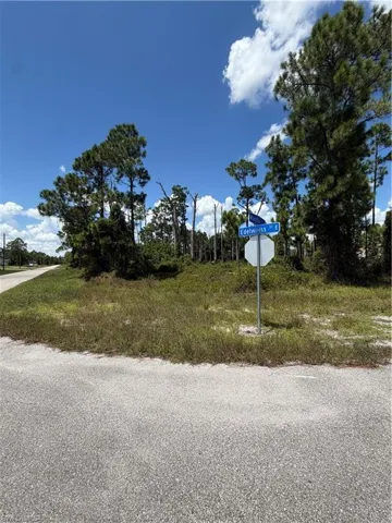 1058 Manta Ave S, Lehigh Acres, Florida 33974